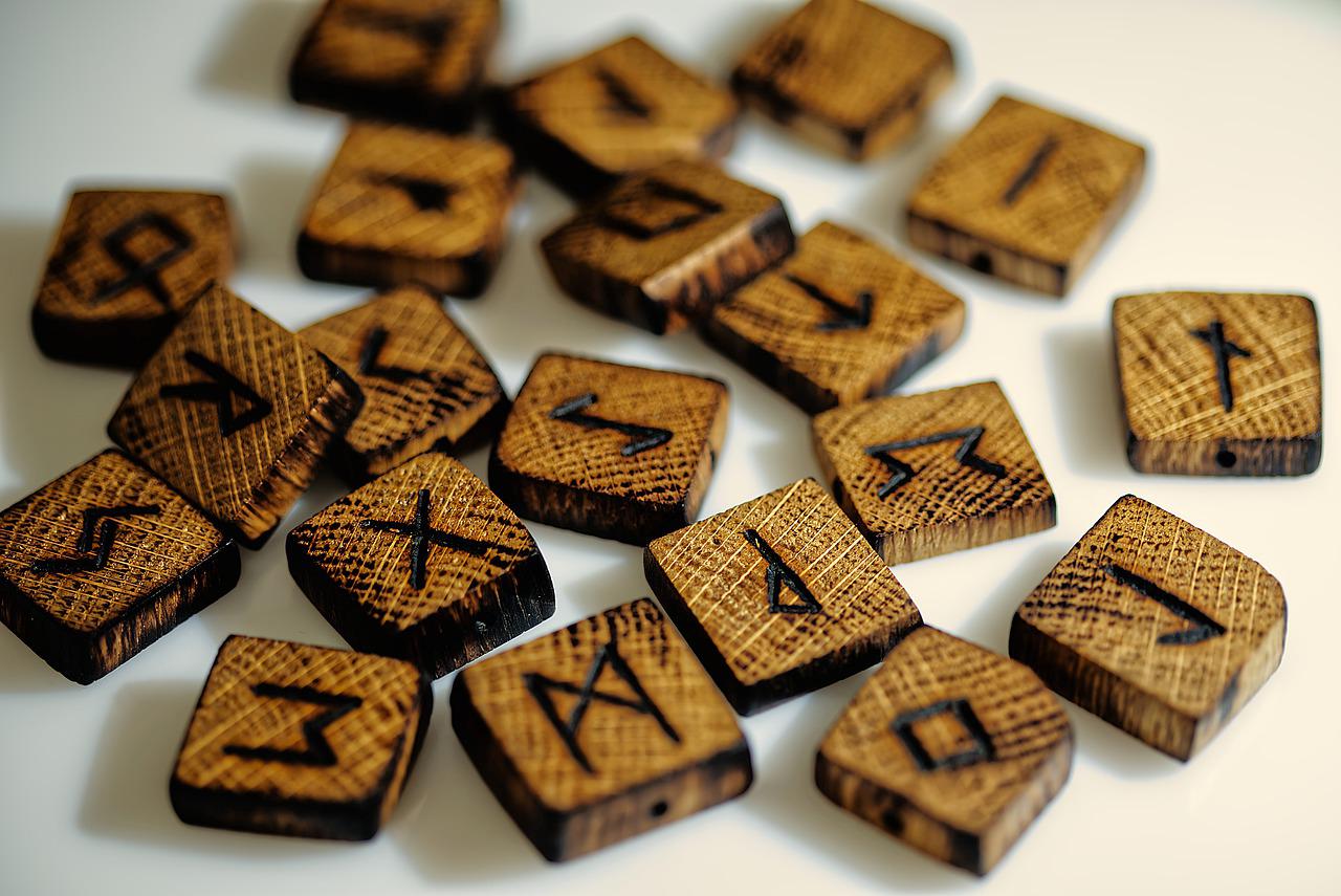 runes, norse, wood chips-7031879.jpg